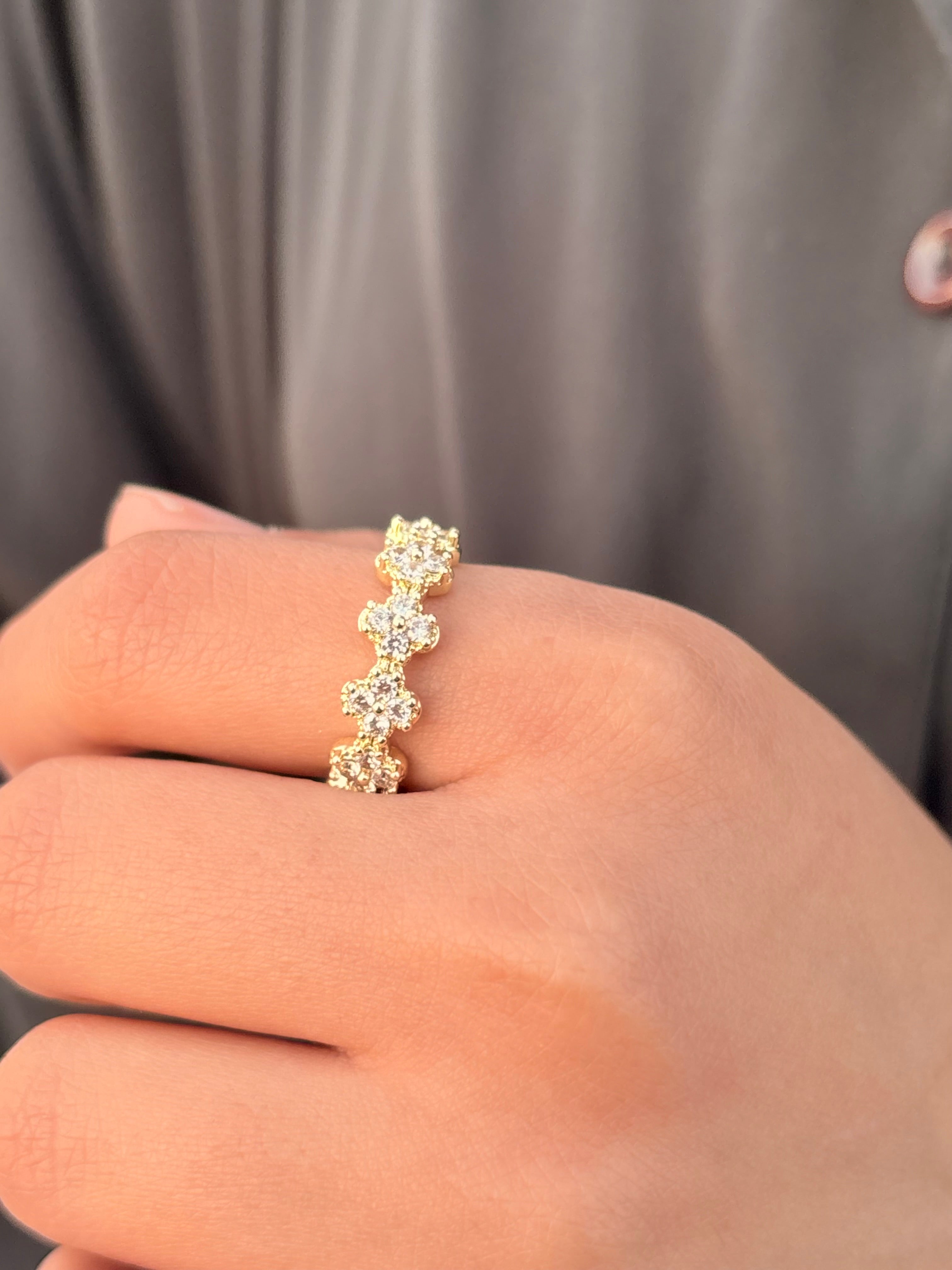 Shimmer Ring