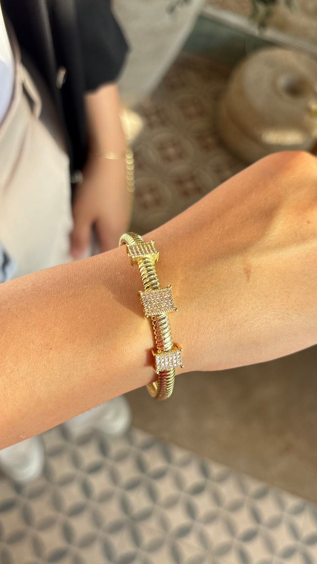 Luna Bangle