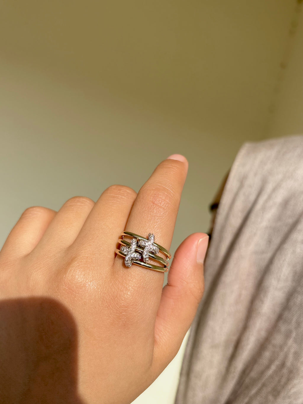 Glimmer Ring