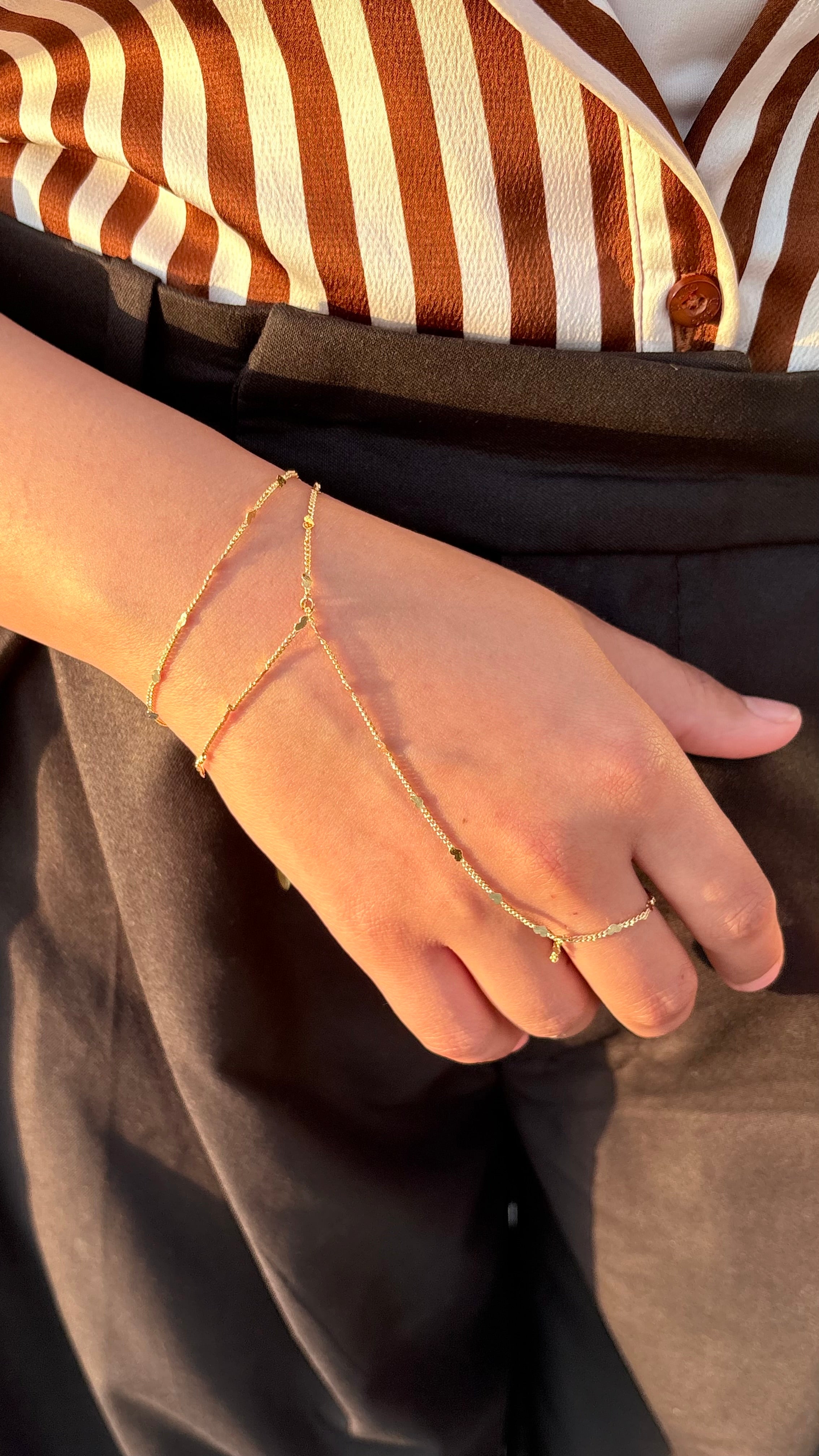 Glowy chain