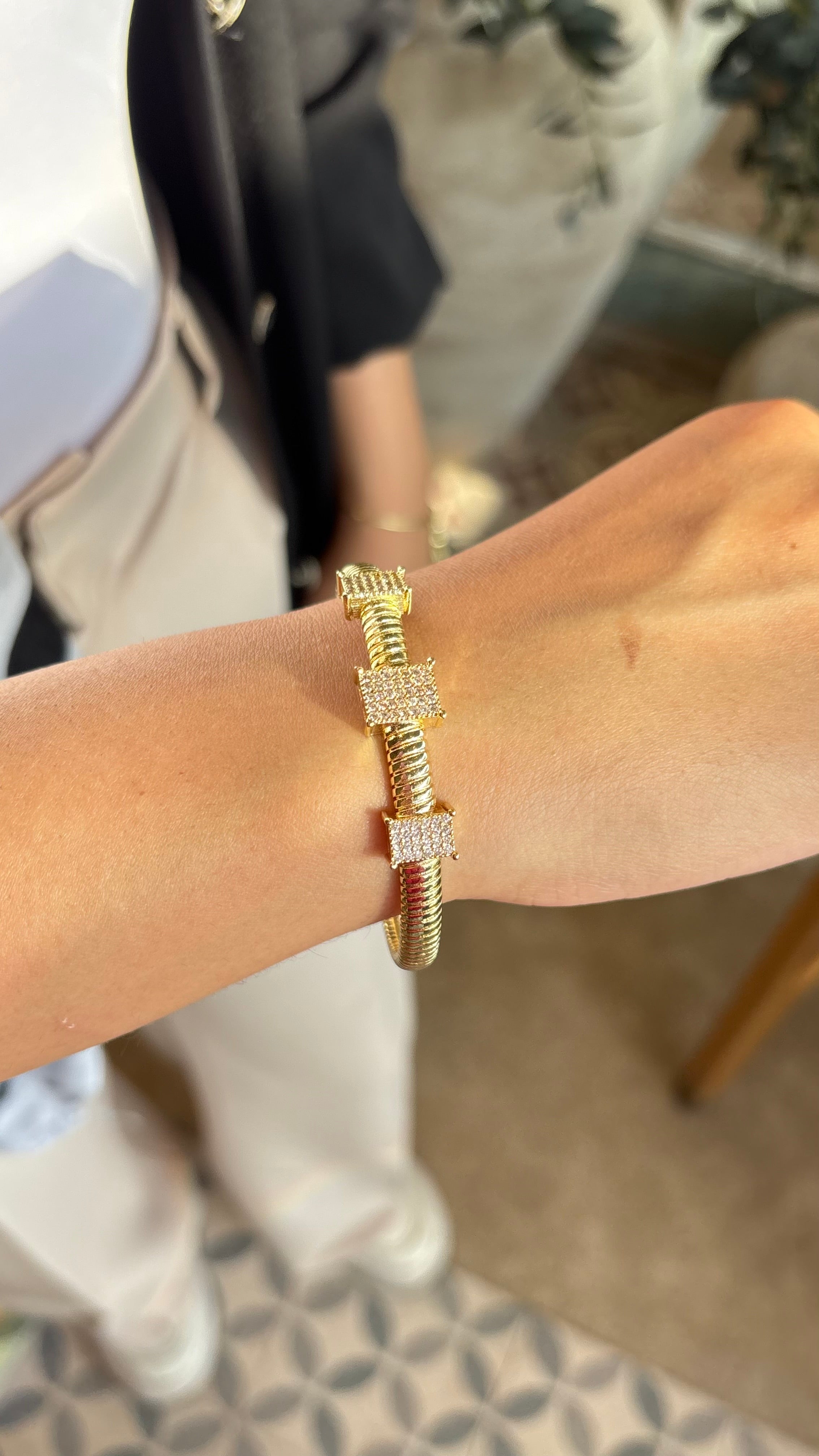 Luna Bangle