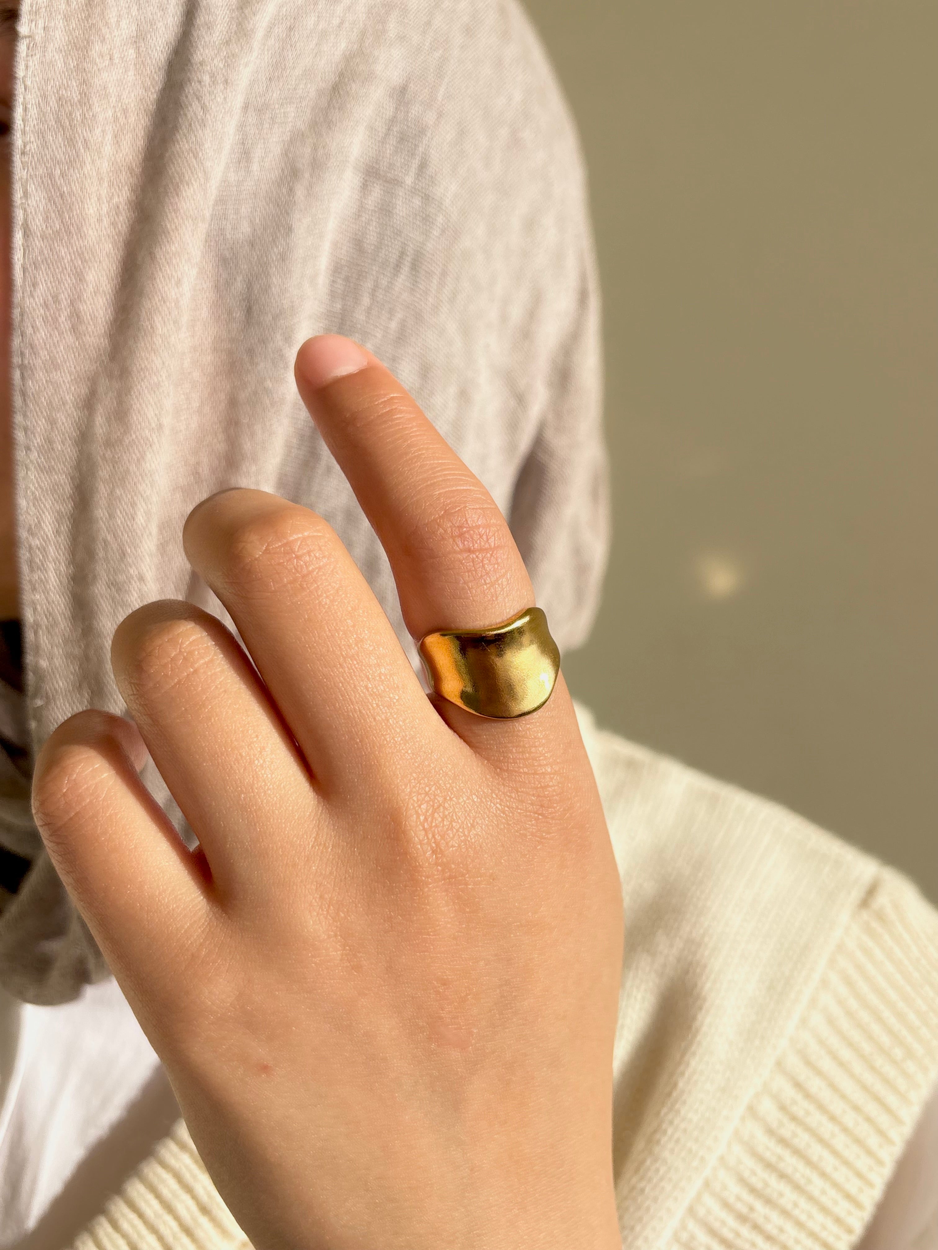 Bond Ring