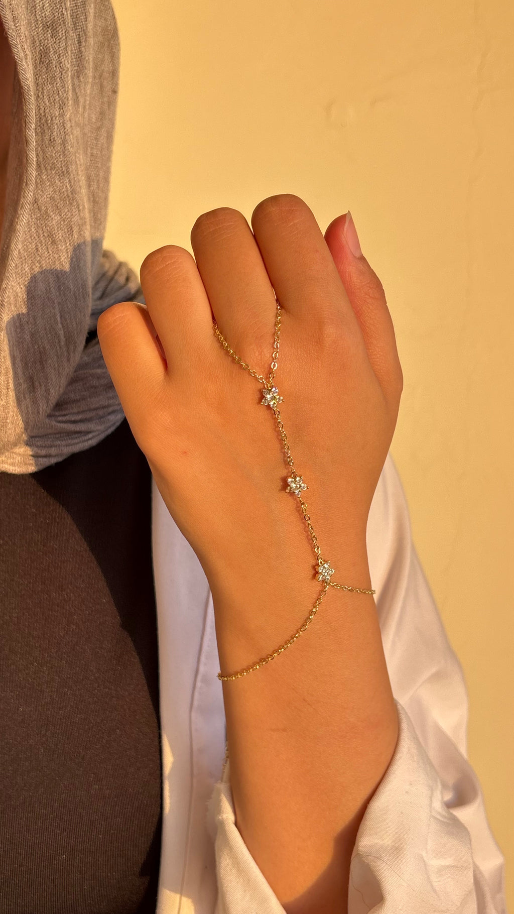 Rosette Hand