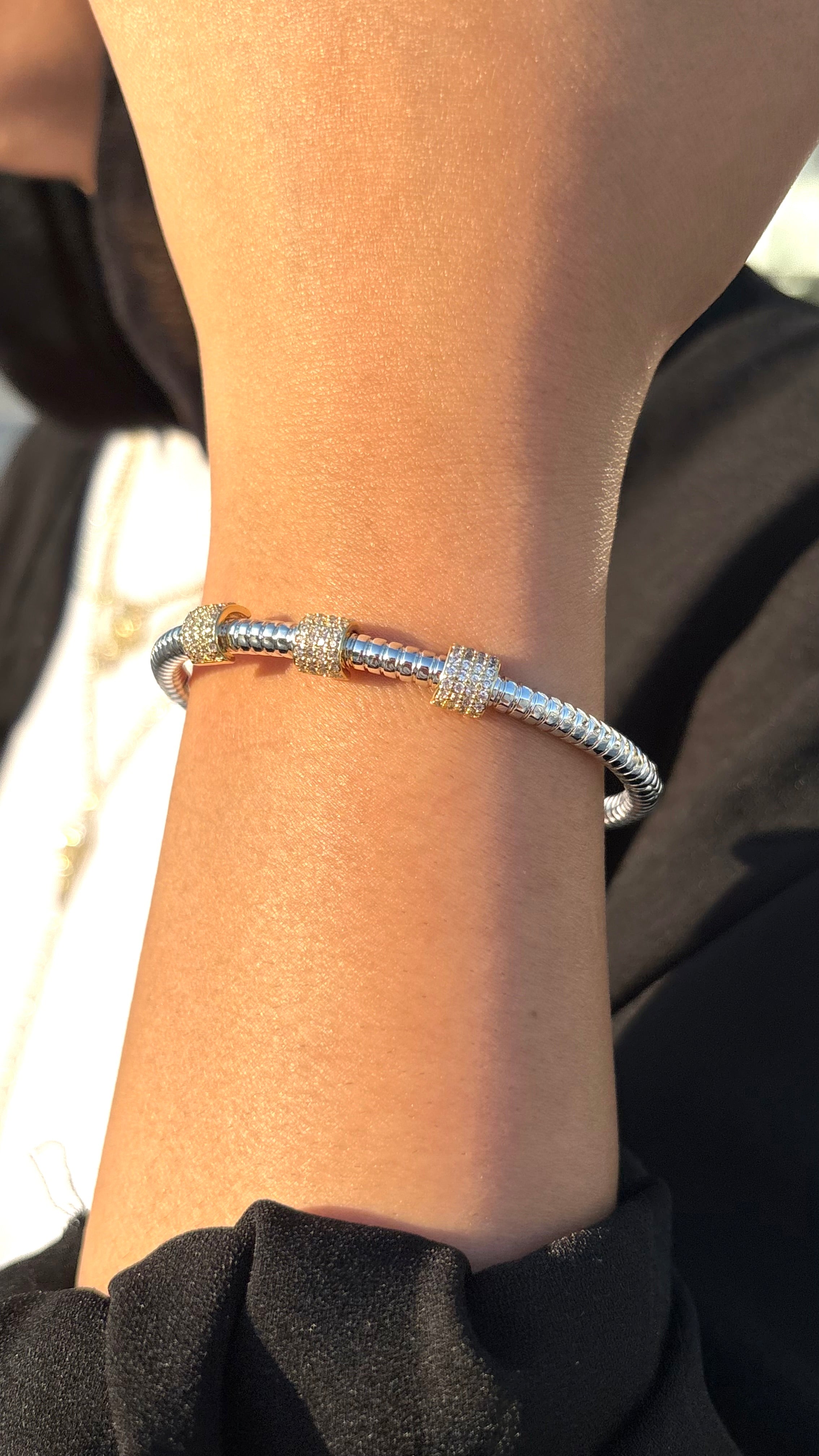 Timeless Bangle