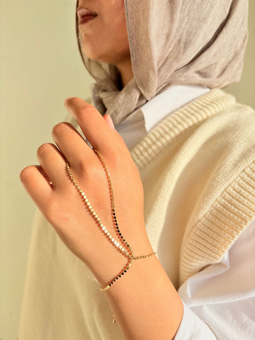 Shimmer Hand