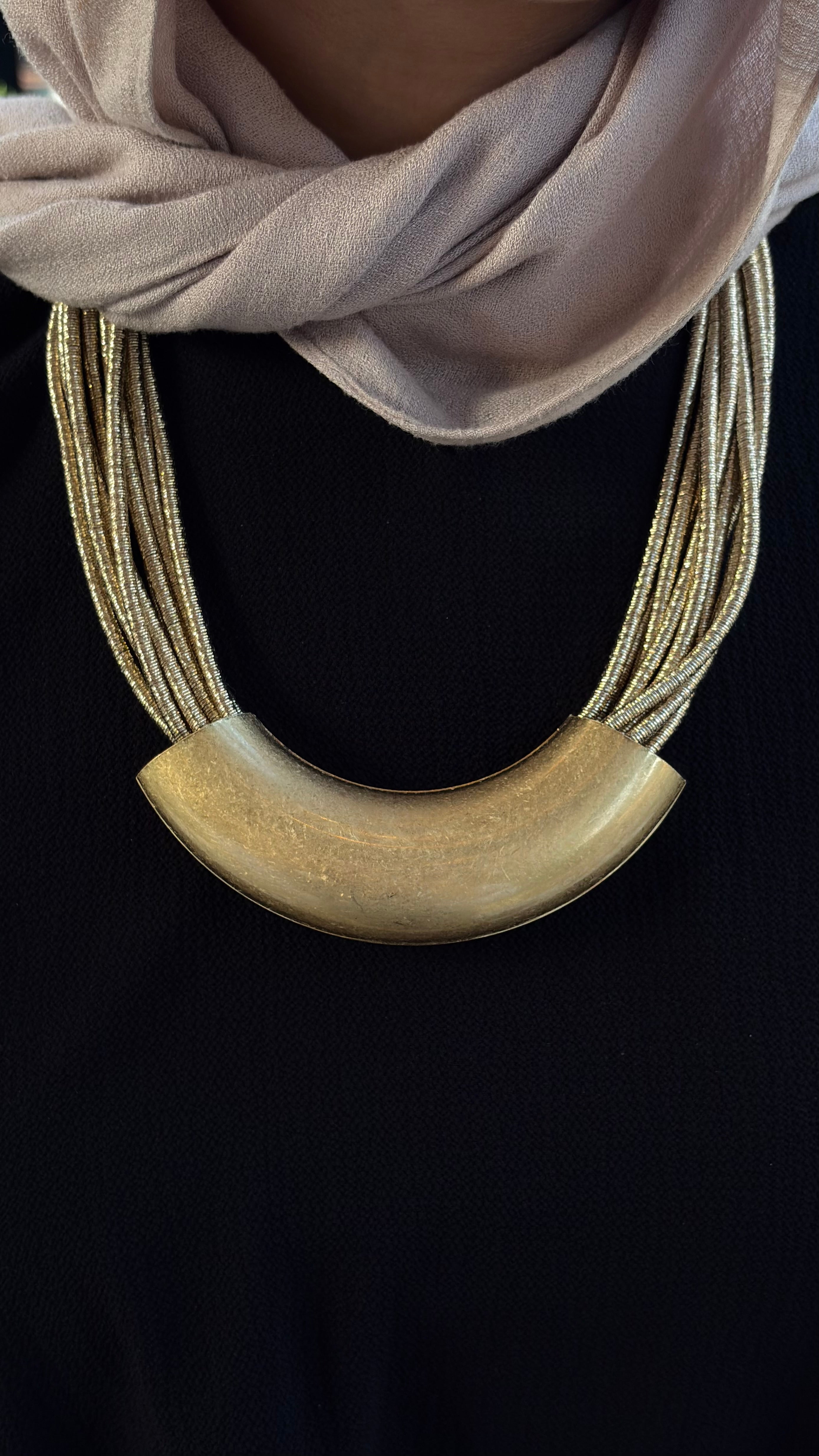 Aura Crescent