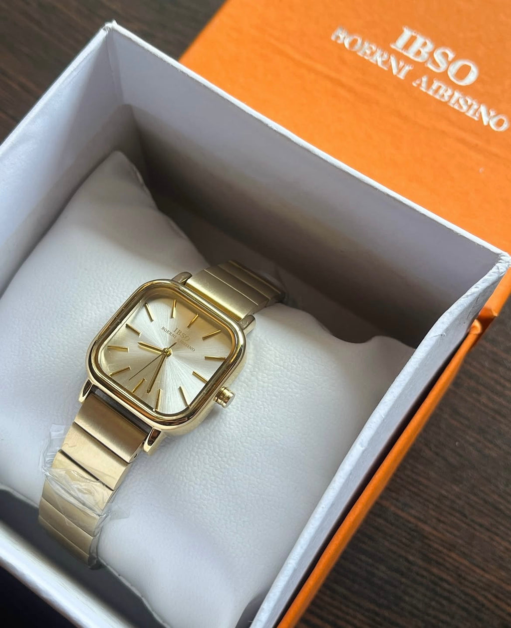 Ibso Square Gold